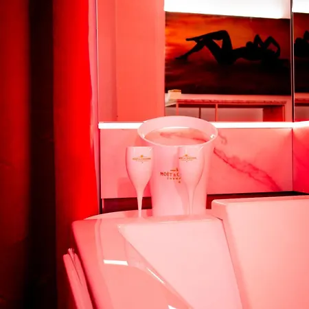 فندق مبيت وإفطار Red Light